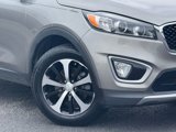 Used 2018 Kia Sorento EX image 2