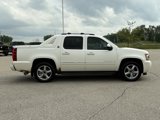 Used 2013 Chevrolet Avalanche LTZ image 4