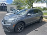 Used 2023 Volkswagen Tiguan SE w/ Panoramic Sunroof Package image 3