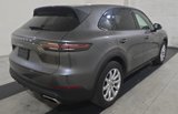 Used 2021 Porsche Cayenne image 3