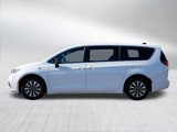 New 2025 Chrysler Pacifica Select w/ Uconnect Theater Family Group image 4