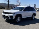 New 2025 Jeep Grand Cherokee Laredo image 3