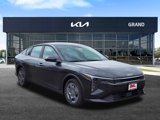 New 2025 Kia K4 LX image 2