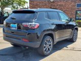 Used 2021 Jeep Compass Latitude image 3