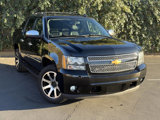 Used 2013 Chevrolet Avalanche LTZ image 2