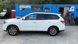 Used 2014 Nissan Pathfinder S image 2