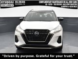 Used 2022 Nissan Kicks SR image 2