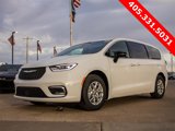 New 2025 Chrysler Pacifica Select image 4