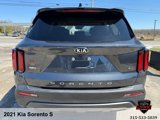 Used 2021 Kia Sorento S w/ Panoramic Sunroof Package image 4
