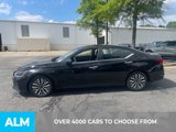 Used 2023 Nissan Altima 2.5 SV image 3