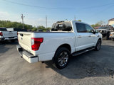 Used 2017 Nissan Titan SL image 6