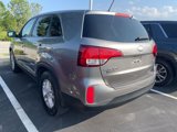 Used 2015 Kia Sorento LX image 4