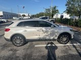 Used 2016 Lincoln MKX Reserve w/ Technology Package image 2