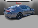 Used 2020 Toyota Camry SE image 4