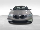 New 2025 BMW i5 eDrive40i w/ Premium Package image 2