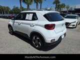 Used 2023 Hyundai Venue SEL image 3