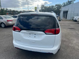 Used 2017 Chrysler Pacifica Touring-L image 6