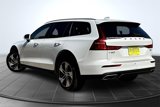 Used 2020 Volvo V60 T5 Cross Country image 2