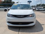 Used 2021 Chrysler Voyager Lxi image 3