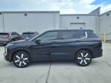 New 2025 Mitsubishi Outlander SE image 2