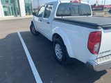 Used 2018 Nissan Frontier SV image 3