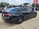 Used 2022 Toyota Camry SE image 5