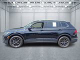 Used 2022 Volkswagen Tiguan SE image 2