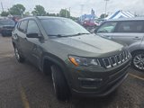 Used 2017 Jeep Compass Sport image 2