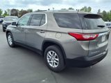 Used 2018 Chevrolet Traverse LT image 3