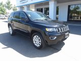 Used 2022 Jeep Grand Cherokee Laredo E image 2