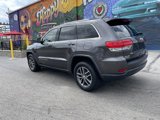 Certified 2018 Jeep Grand Cherokee Laredo image 3