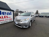 Used 2015 Toyota Sienna LE image 2