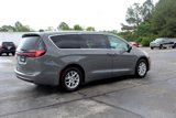 Used 2023 Chrysler Pacifica Touring-L image 6