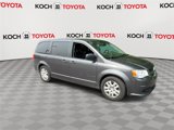Used 2019 Dodge Grand Caravan SE w/ UConnect Hands-Free Group image 4