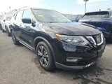 Used 2017 Nissan Rogue SL image 2