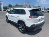 Used 2019 Jeep Cherokee Limited w/ Luxury Group image 5