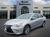 Used 2016 Toyota Camry SE image 2