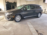 Used 2018 Chrysler Pacifica Touring-L Plus image 4