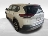 Used 2022 Nissan Rogue SV image 5