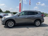 Used 2017 Nissan Rogue SV image 4