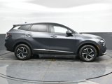 Used 2023 Kia Sportage LX image 3