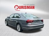 Used 2019 Volkswagen Passat 2.0T Wolfsburg image 4