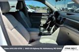 Used 2022 Volkswagen Atlas SE w/ Black Wheel Package image 6