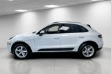 Certified 2021 Porsche Macan image 2