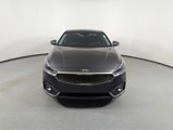 Used 2017 Kia Cadenza Premium image 2
