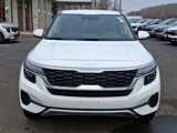 Certified 2022 Kia Seltos LX image 2
