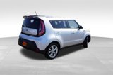 Used 2015 Kia Soul + image 6