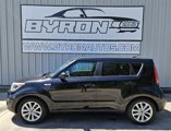 Used 2017 Kia Soul + image 2