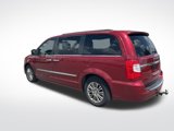 Used 2015 Chrysler Town & Country Touring-L w/ Driver Convenience Group image 3
