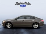 Used 2015 Nissan Altima 2.5 SV w/ Convenience Package image 4
